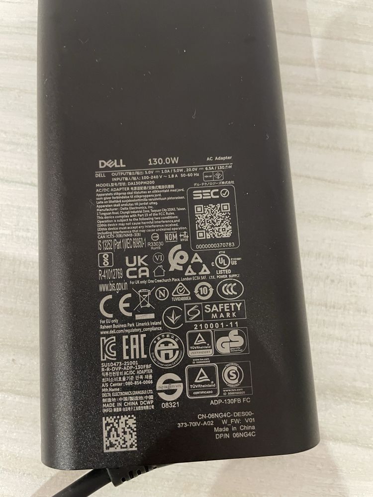 Зарядно dell 130w type c