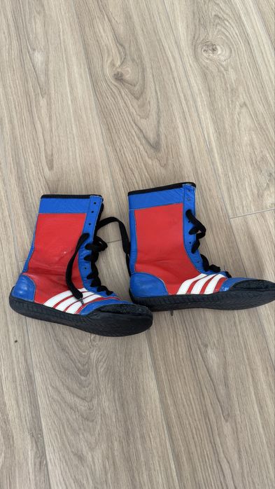 Боксерки новые продам