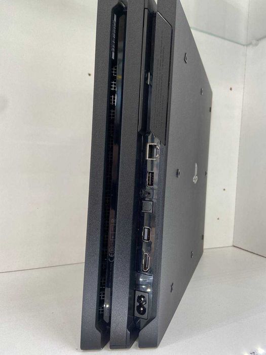 PlayStation4 Pro (efn)