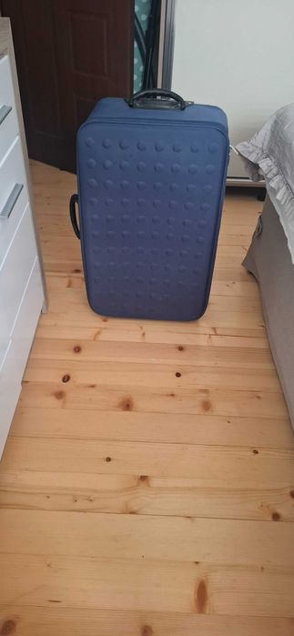 Куфар за път, среден размер