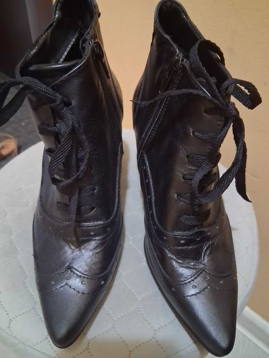 Нови боти от ест.кожа