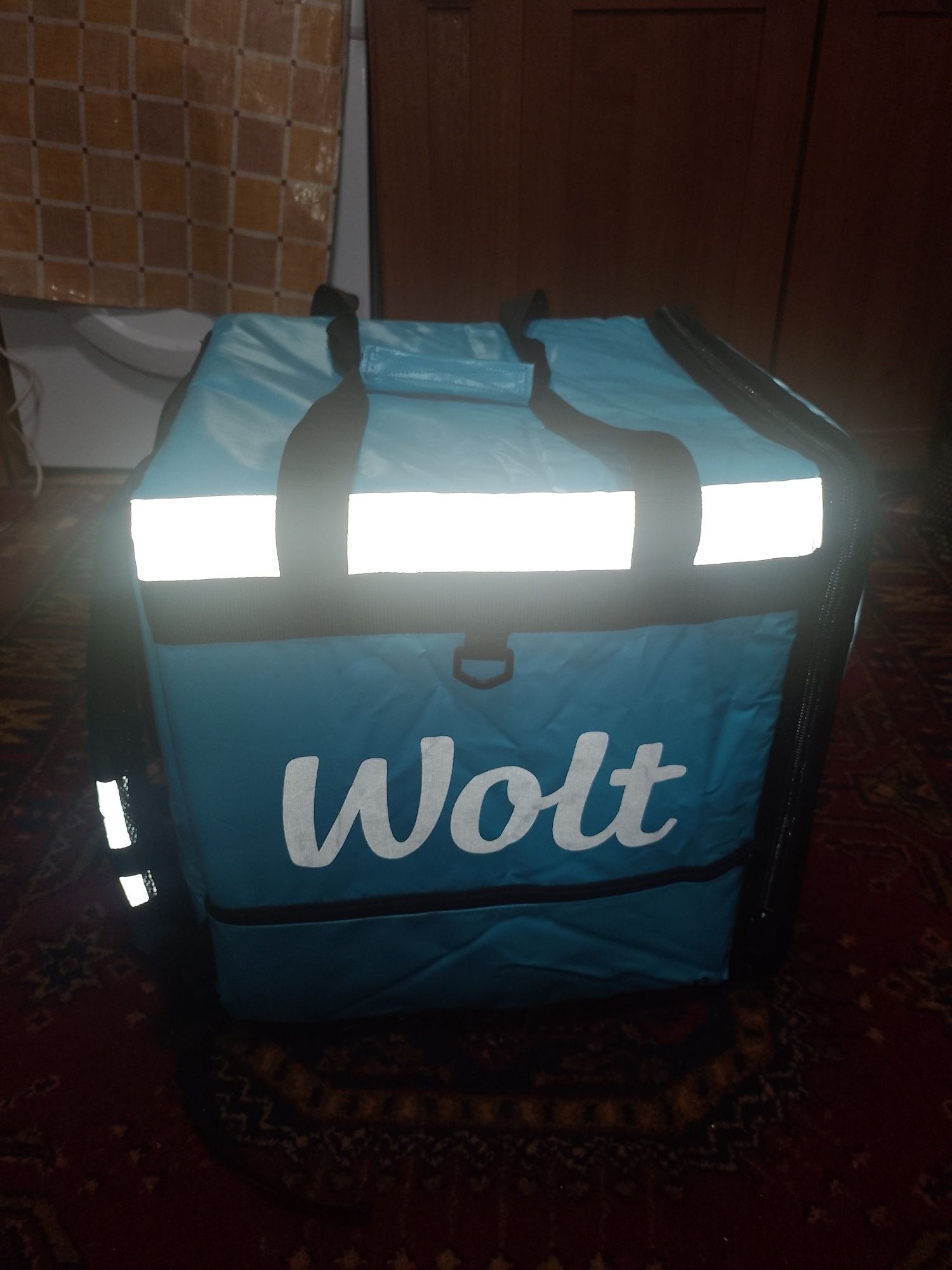 Продам сумку wolt