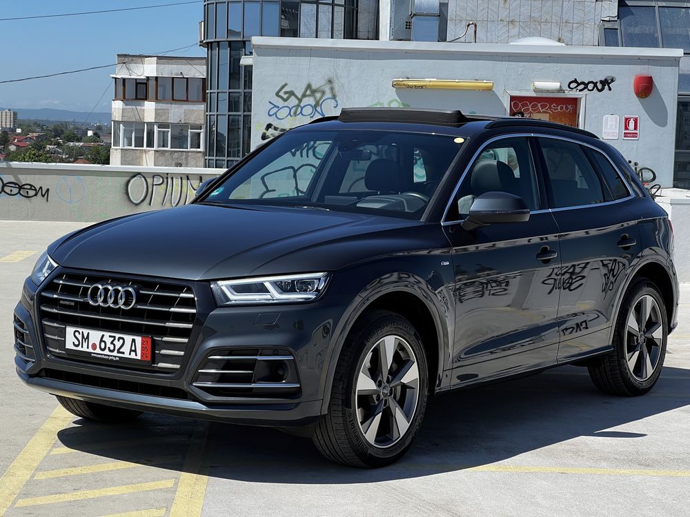 Audi q5 55 TFSIe quattro sline 367cp hibrid 2020/08 matrix distronic