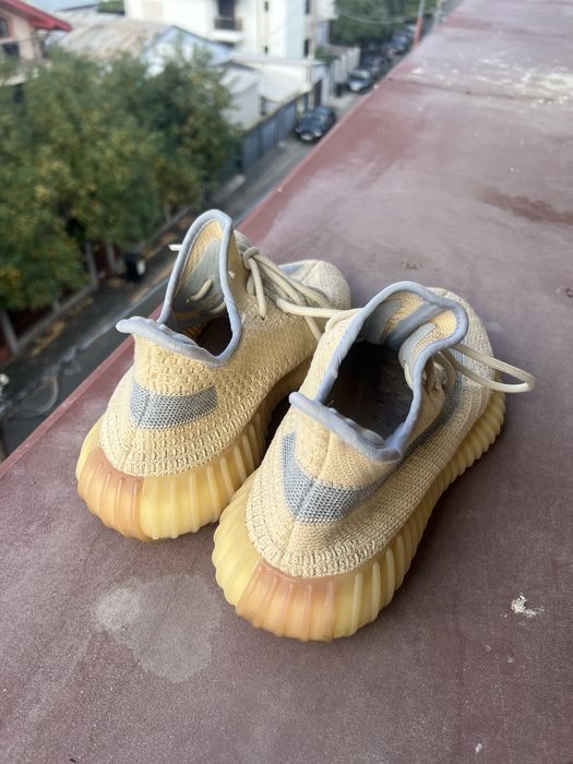 Yeezy 350 cream