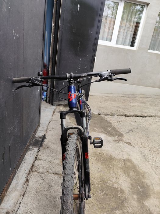 Vând bicicletă LAPIERRE EDGE 2.9