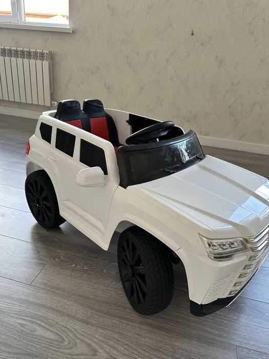 Машина новая детская, срочно продам