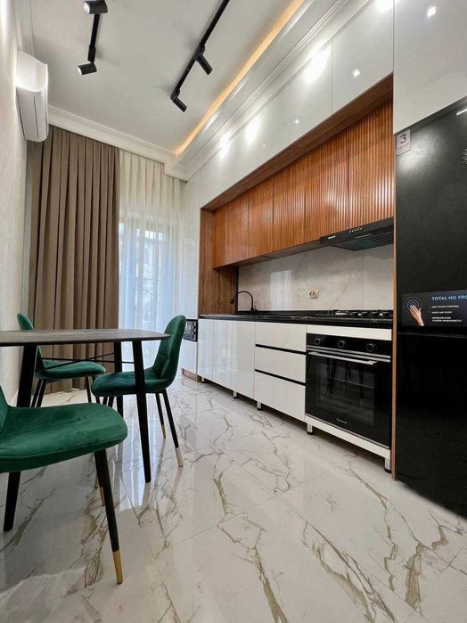 Дружба Нородов 3-х ком новостройка