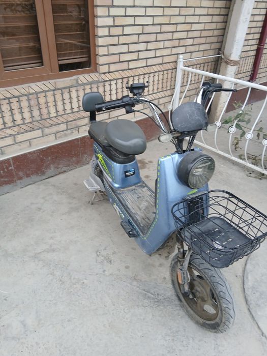 Skuter sotiladi tez va arzon