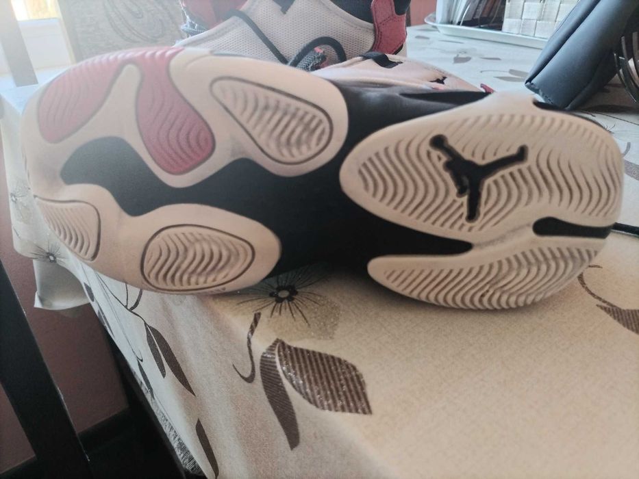 Маратонки на Jordan Nike