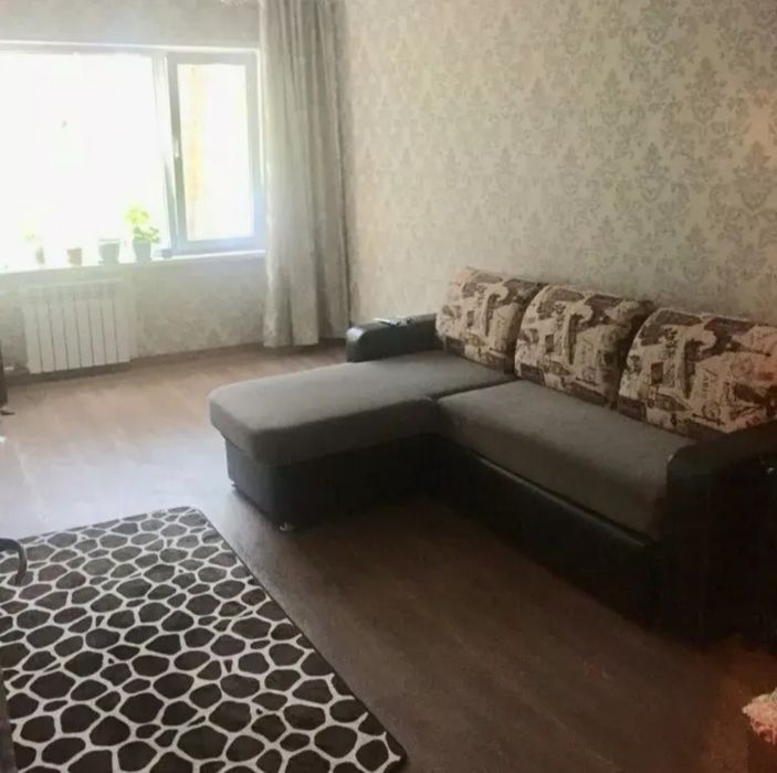 Продается большой раскладной диван.
