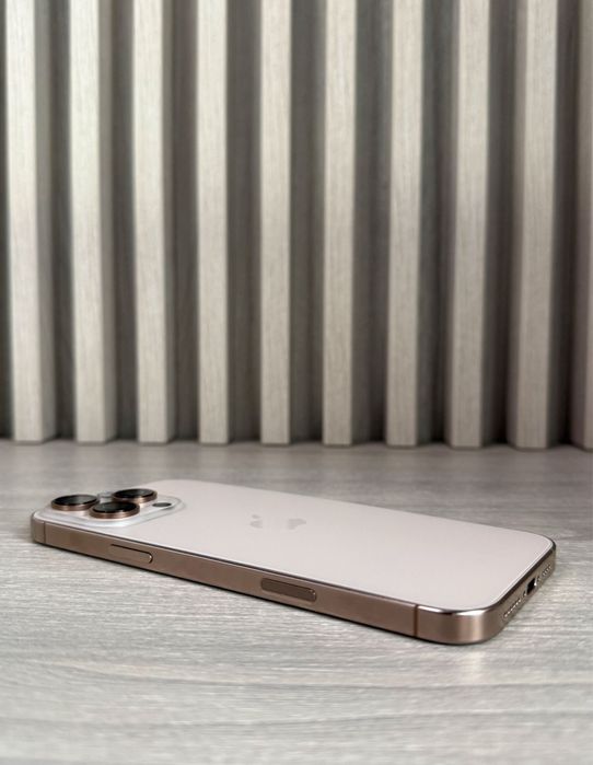 Iphone 16 Pro Max 256 GB în Garanție