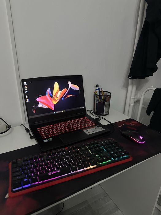 Laptop gaming msi gf63 thin 9rcx