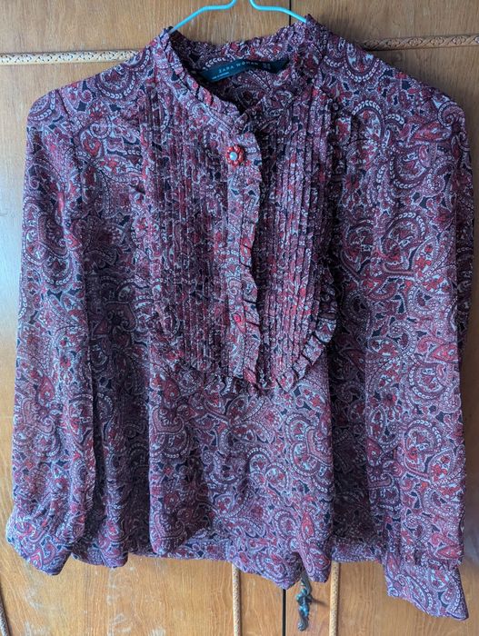 Cămașă Zara, model deosebit
