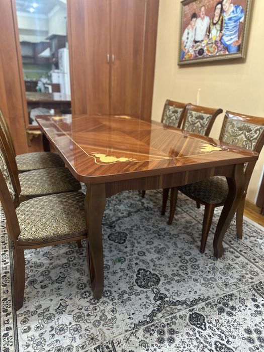 Деревянный Стол и стулья