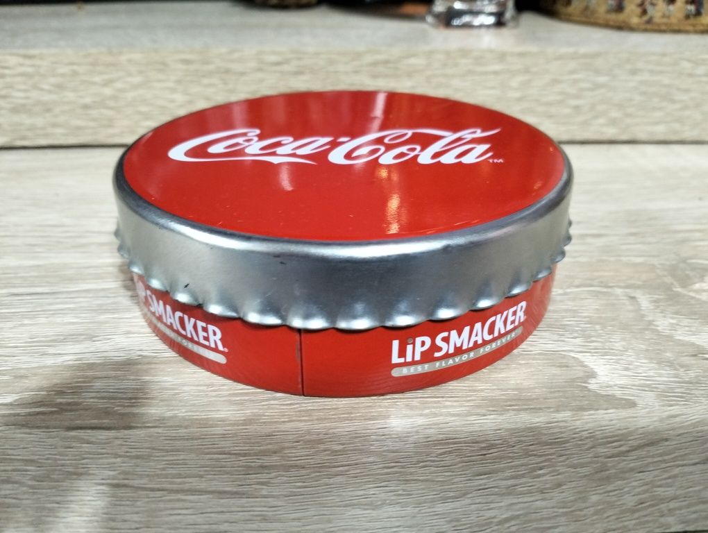 Cutie metalica coca cola lip smacker