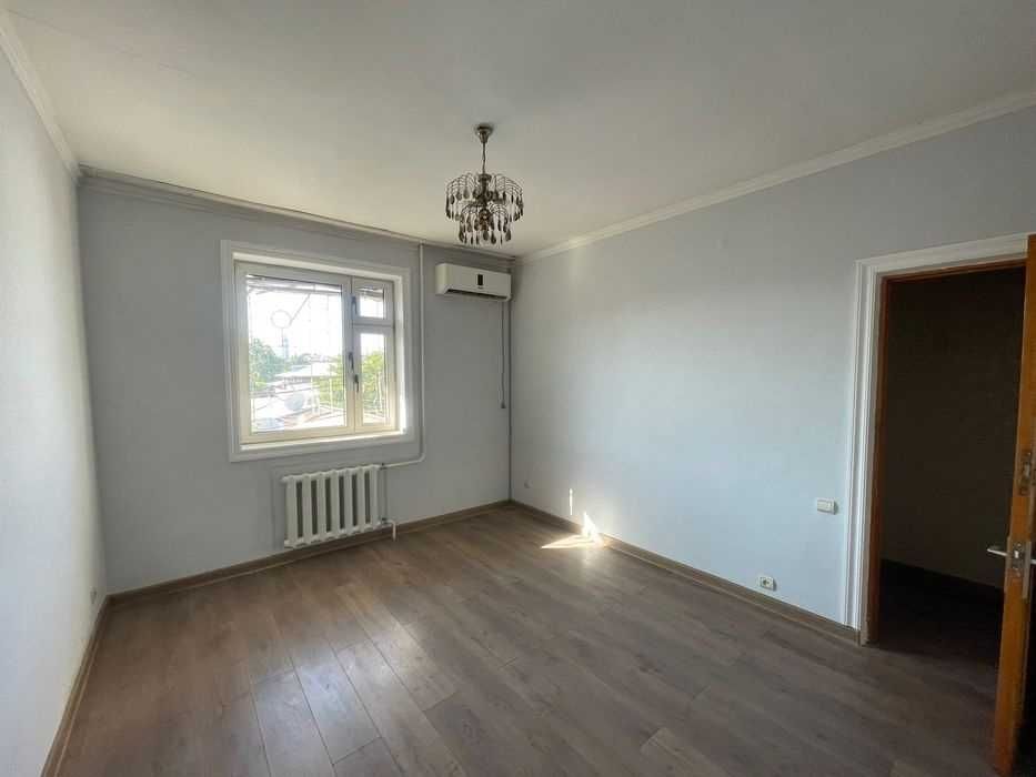 Просторный дом под офис в центре — Мирабадский район, Госпитальный