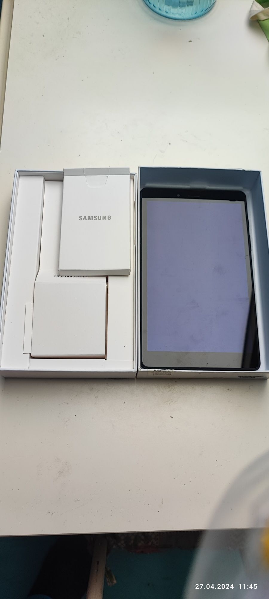 Пълен комплект, малко ползван Таблет Samsung Galaxy Tab A