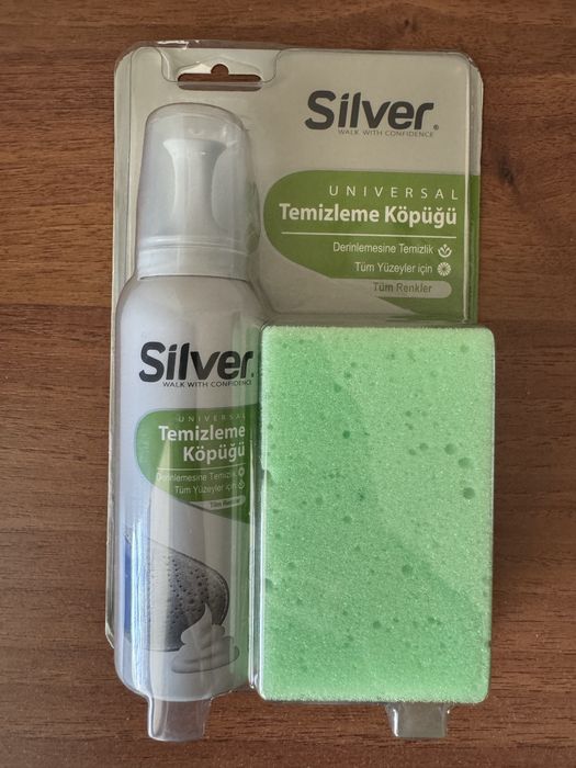 Комплект пяна и гъба за почистване на обувки