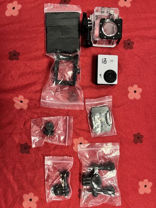 Camera video rezistenta la apa.