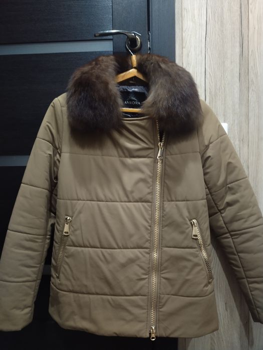 Продам куртку женскую зимнюю