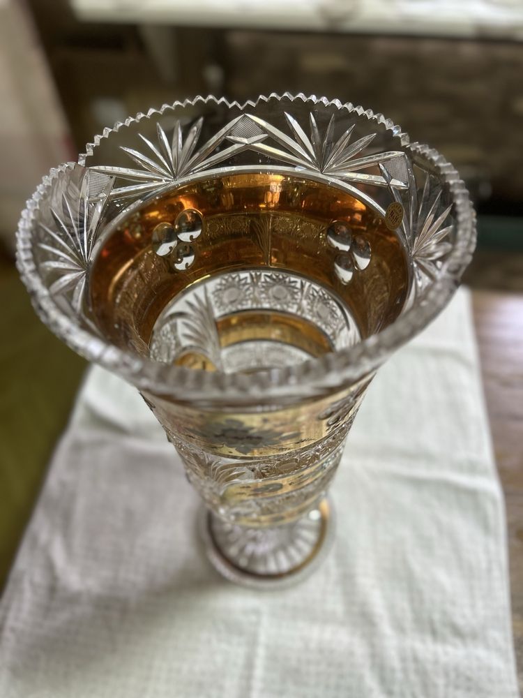 Хрустальная ваза