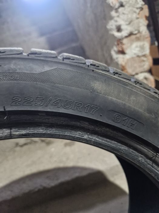 Зимни гуми Dayton 225-45-17