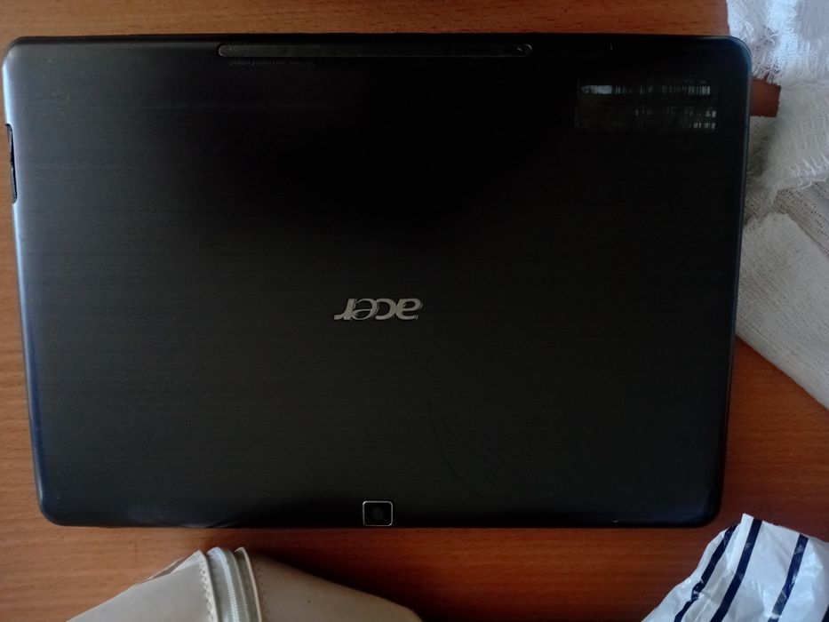 Продаеться Ноутбук+Планшет