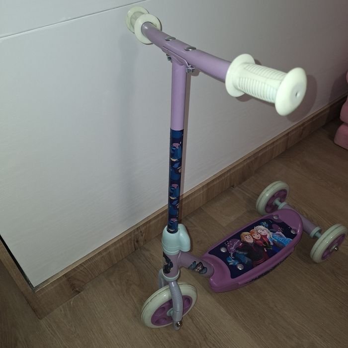 Trotineta 3 roti Frozen