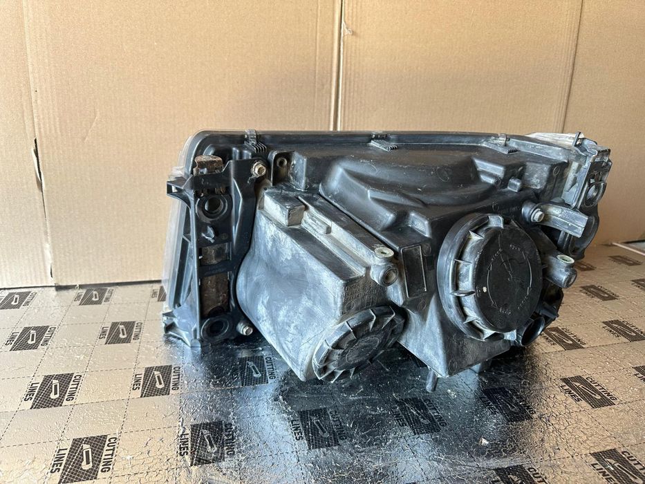 Far dreapta bi-xenon RANGE ROVER SPORT 2005 2009
