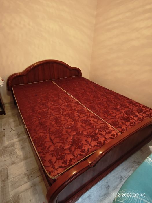 Vând pat mare! Pentru un somn adânc.