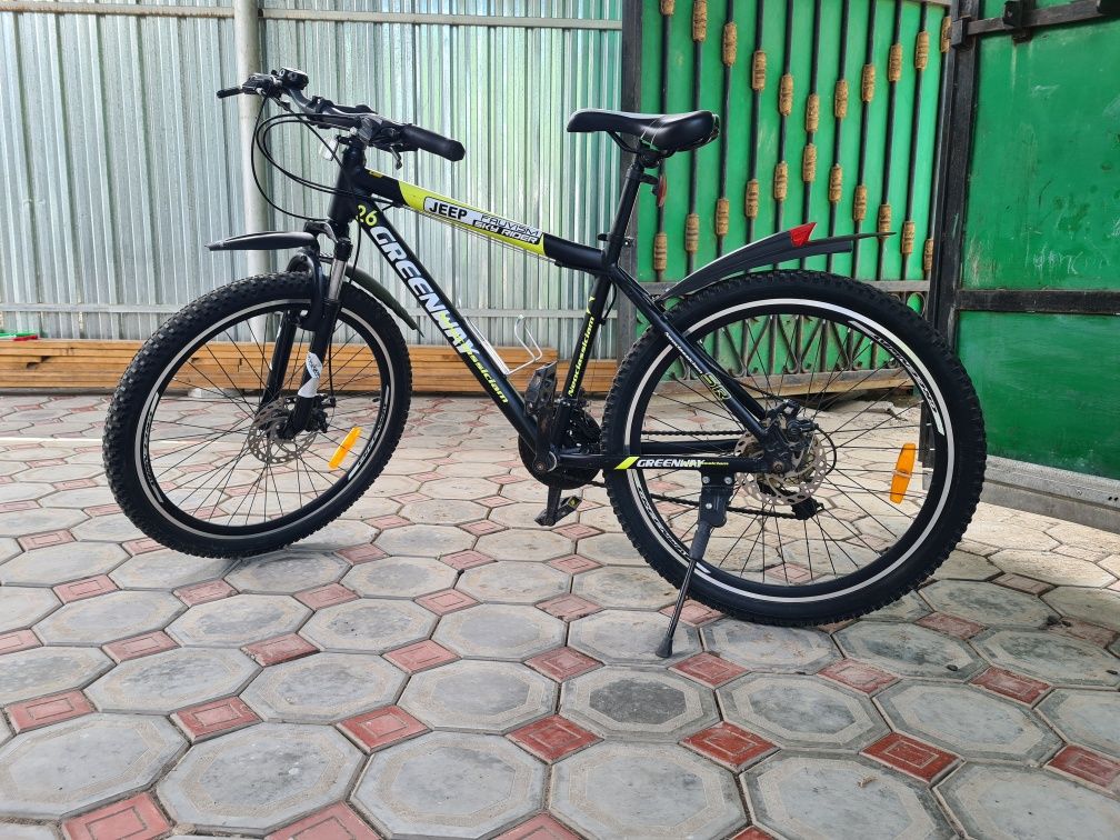 Велосипед оригинал, алюминиевая рама, почти новый 26р.