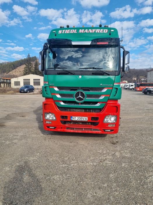Mercedes MP3 transport lemn busteni forestier macara Epsilon