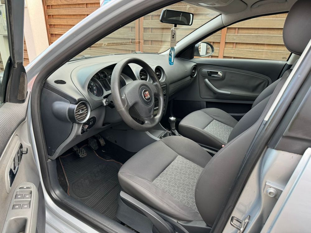 Seat Cordoba 1.4 Benzină 75Cp Euro 4 km 100.000Reali Fab 2007 Clima