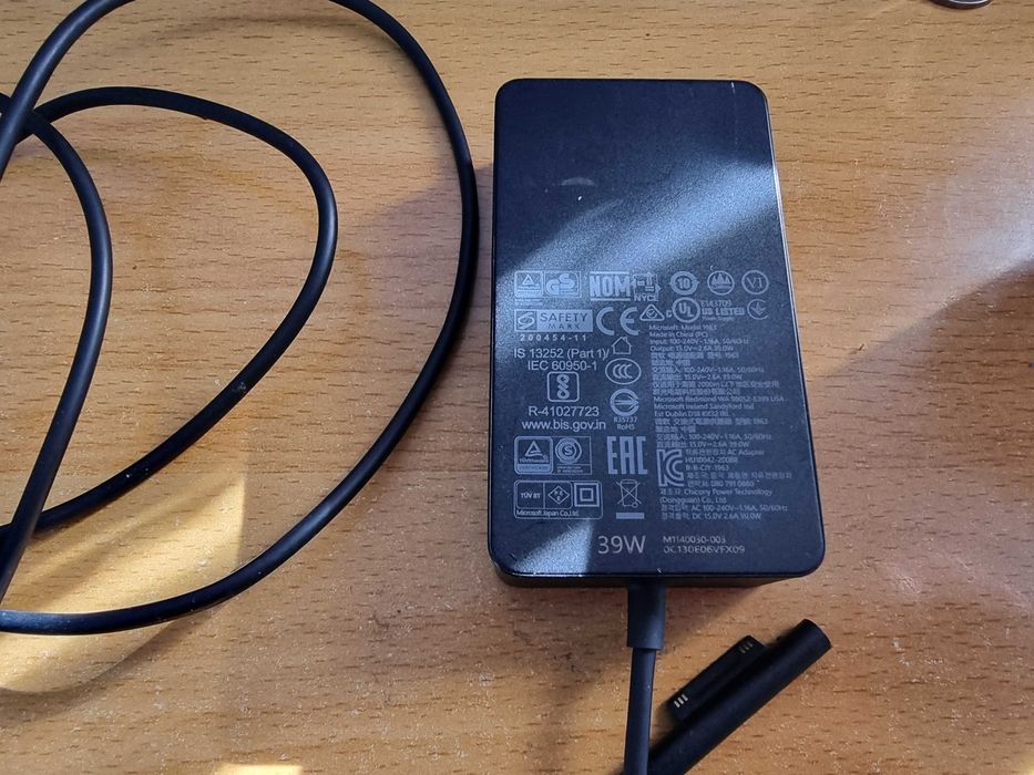 Incarcator original Microsoft Surface Laptop Go 39w model 1963