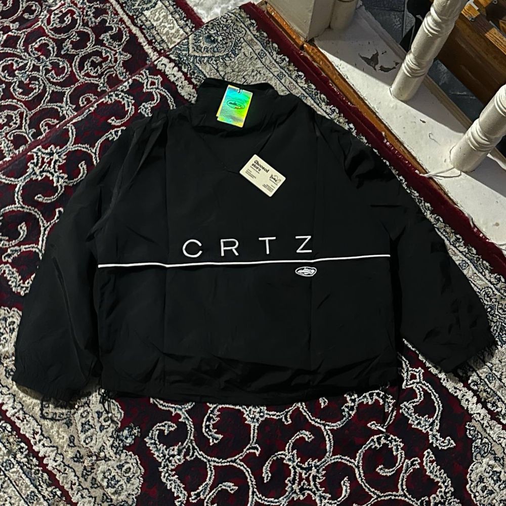 Вналичии Corteiz Ветровка gore-tex