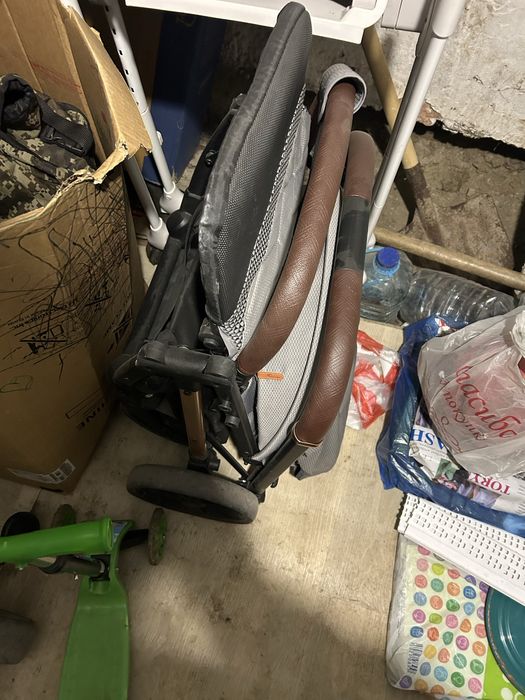 Коляска прогулочная