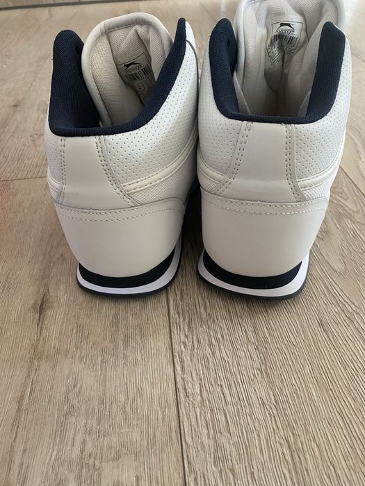 Продавам маратонки Slazenger