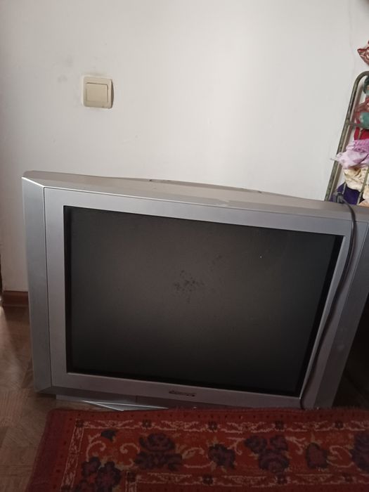 Продам старый телевизор