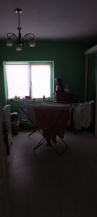 Vând urgent casă in comuna Seleuș..Pret: 80000 euro Negociabil