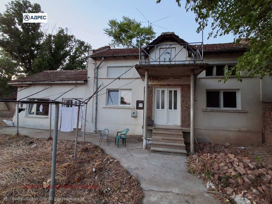 Къща в Плевен, област-с.Долни Луковит площ 160 цена 35000