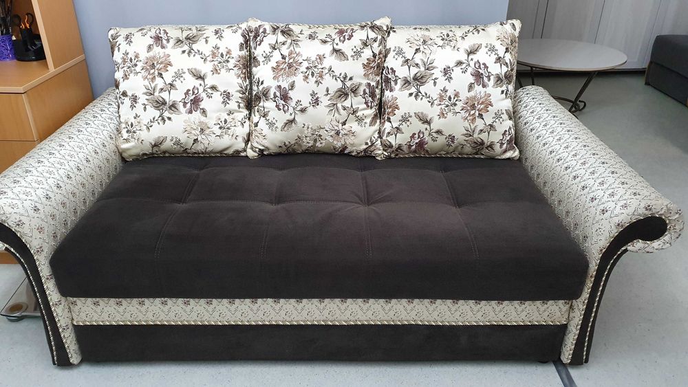 Диван, не раскладыватся, система хранения