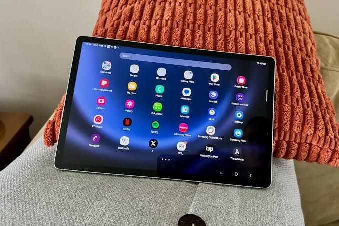 Samsung galaxy tab s9fe plus +5G