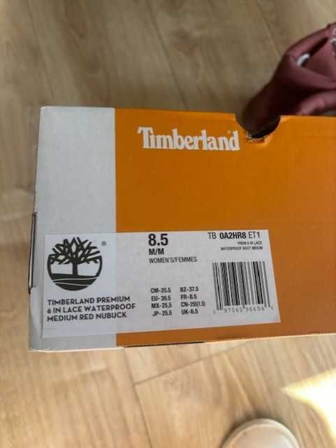 Дамски водоустойчиви боти Timberland. Нови. Червени.