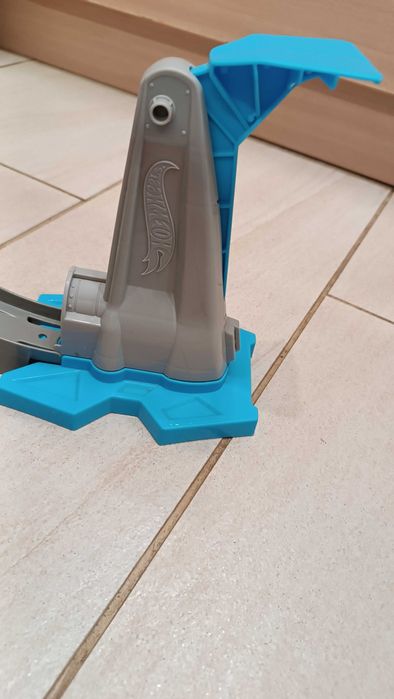 Hot Wheels Looping Action Launch Track Set лупинг писта