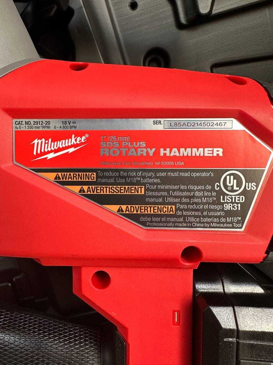 Milwaukee M18 Безчетков Перфоратор