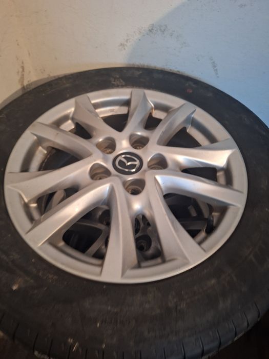 Jante aliaj mazda 3 cu cauciucuri iarna