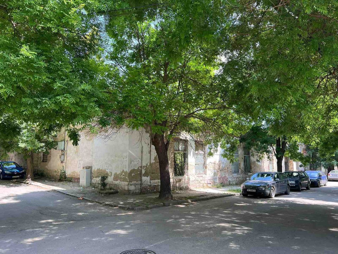 Дава се под наем Склад в Провадия - 3000 кв.м за 300000 € - Снимка #11