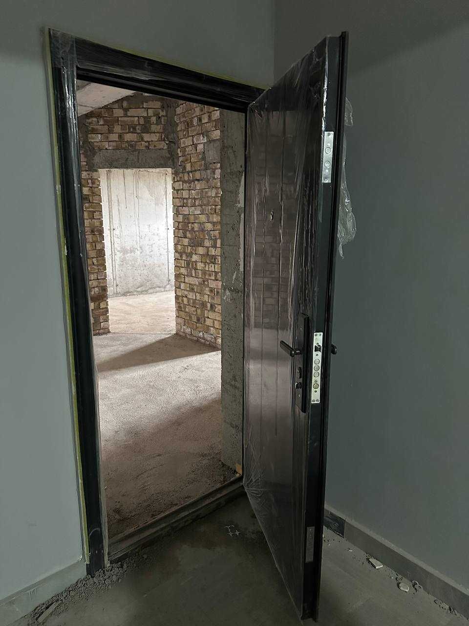 Срочно новостройка кадастри билан 25.000$га Чирчик шахри 10 Микрарайон