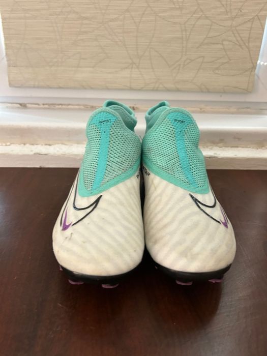 Vand ghete fotbal Nike Phantom GX pro