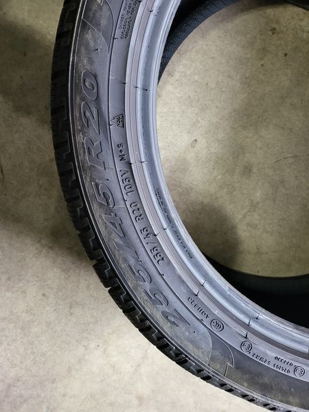 255/45/20 PIRELLI 4бр